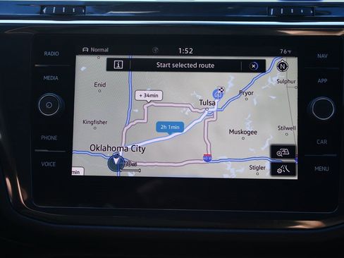 Used 2023 Volkswagen Tiguan SEL R-Line image 17