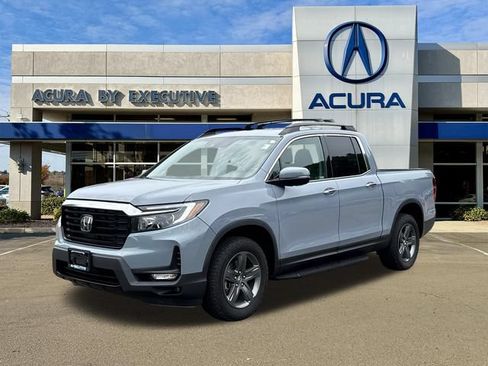 Used 2023 Honda Ridgeline RTL-E image 3