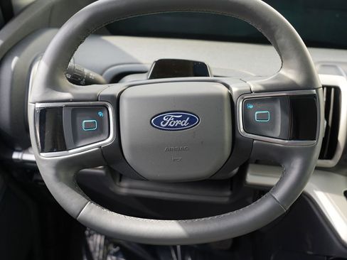 Used 2025 Ford Expedition Max Active image 23