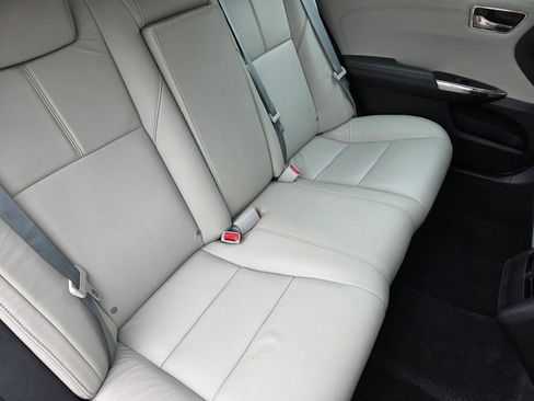 Used 2017 Toyota Avalon XLE Premium w/ Carpet Mat Package FWD image 6