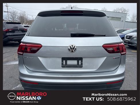 Used 2020 Volkswagen Tiguan S image 6