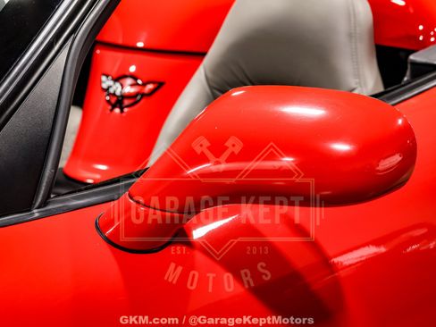 Used 1999 Chevrolet Corvette Convertible w/ Memory Pkg RWD image 38