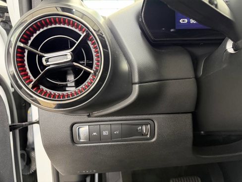 Used 2024 Chevrolet Equinox EV RS image 29