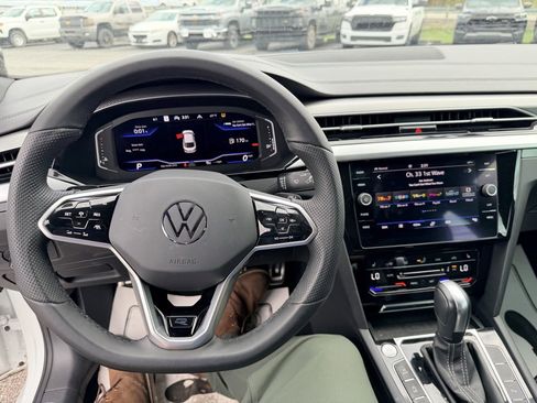 Used 2022 Volkswagen Arteon SEL image 17