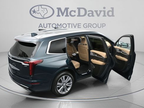 Used 2024 Cadillac XT6 Premium Luxury w/ Platinum Package FWD image 47