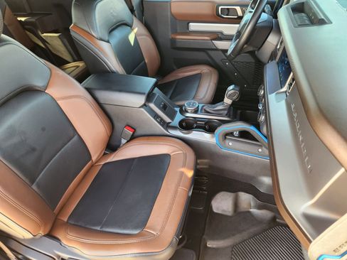 Used 2022 Ford Bronco Outer Banks image 17