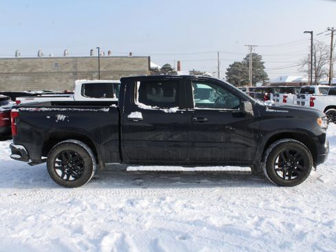 Used 2022 Chevrolet Silverado 1500 RST image 4