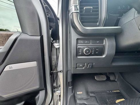 Used 2024 Ford F350 Lariat w/ Lariat Ultimate Package AWD/4WD image 12