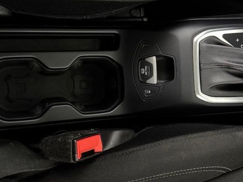 Used 2021 Jeep Renegade Sport AWD/4WD image 23
