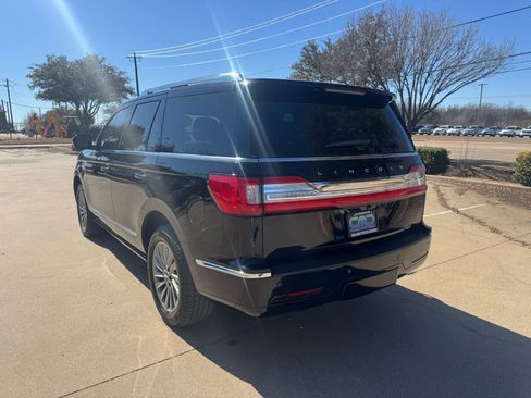 Used 2020 Lincoln Navigator 2WD image 8