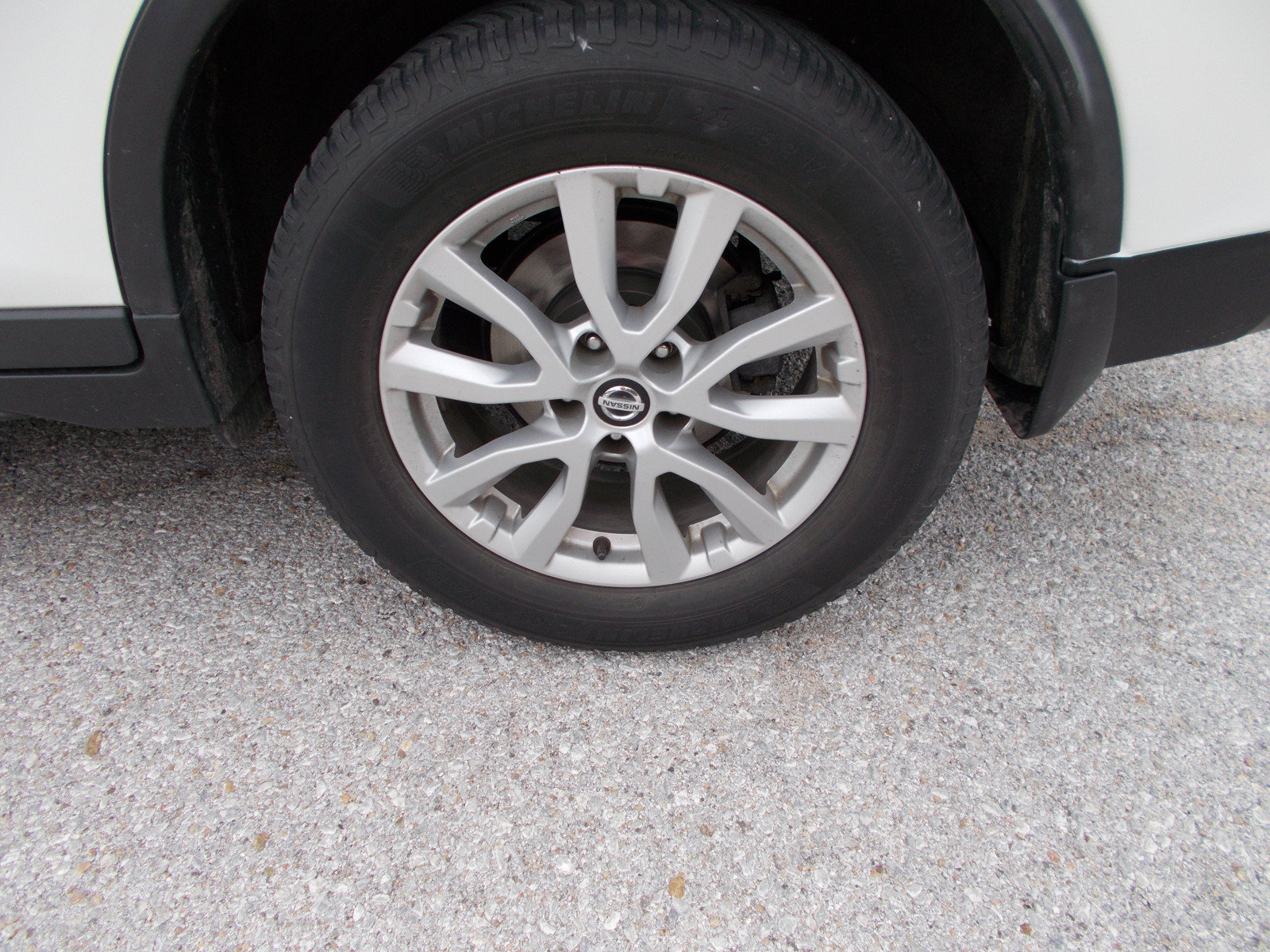 Used 2020 Nissan Rogue SV AWD/4WD image 19