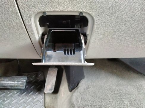 Used 2011 GMC Sierra 3500 SLE w/ SLE Preferred Package image 24