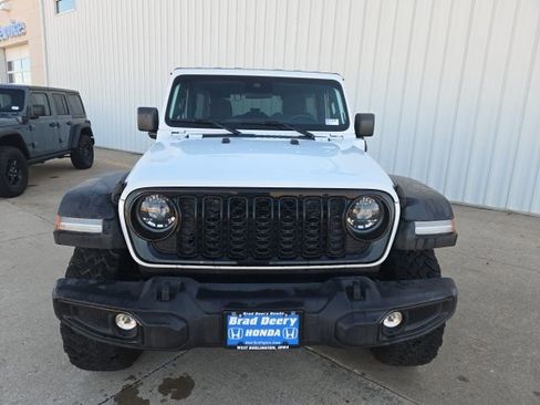 Used 2025 Jeep Wrangler Unlimited Sport S 4xe image 3