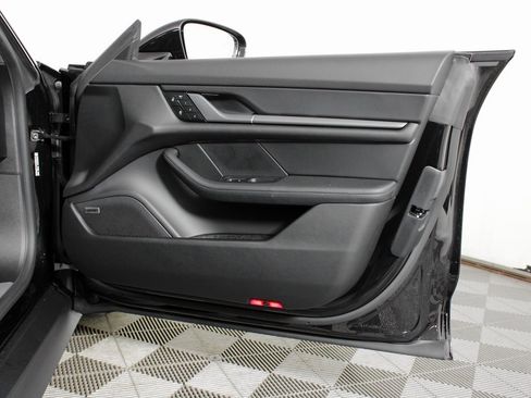 Used 2026 Porsche Taycan image 39