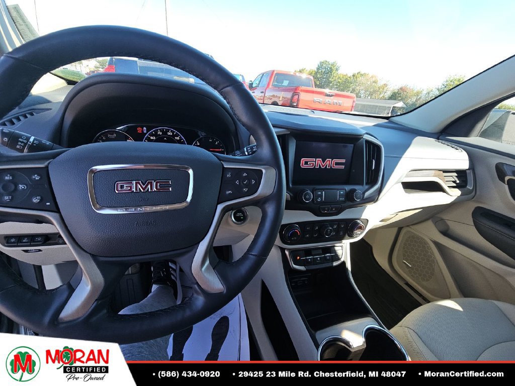 Used 2023 GMC Terrain Denali w/ Denali Premium Package AWD/4WD image 14