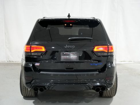 Used 2021 Jeep Grand Cherokee Trackhawk AWD/4WD image 4