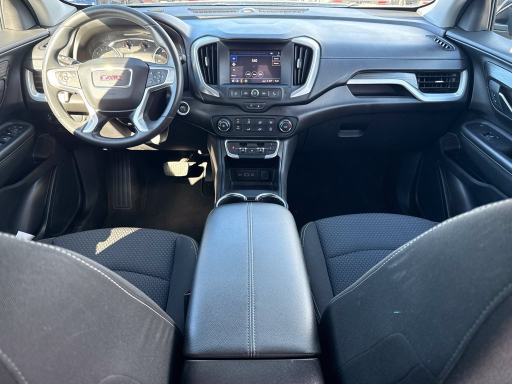 Used 2024 GMC Terrain SLE FWD image 11