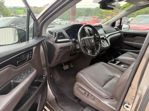 Used 2019 Honda Odyssey Elite image 5