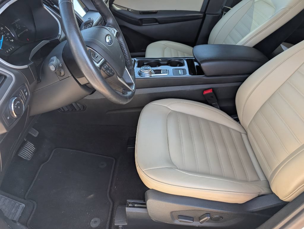 Used 2020 Ford Edge SEL w/ Convenience Package FWD image 8