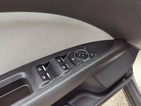 Used 2015 Ford Fusion S image 27