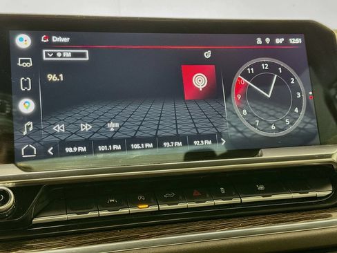 Used 2022 GMC Sierra 1500 SLE AWD/4WD image 16