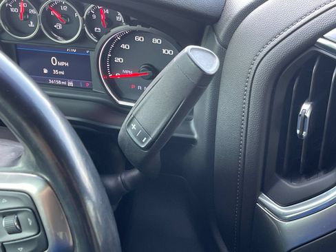 Used 2022 Chevrolet Silverado 1500 LT Trail Boss w/ Convenience Package II AWD/4WD image 22
