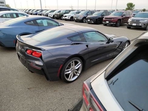 Used 2014 Chevrolet Corvette Stingray Coupe RWD image 6