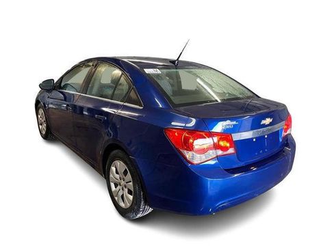 Used 2012 Chevrolet Cruze LS w/ Connectivity Package image 3