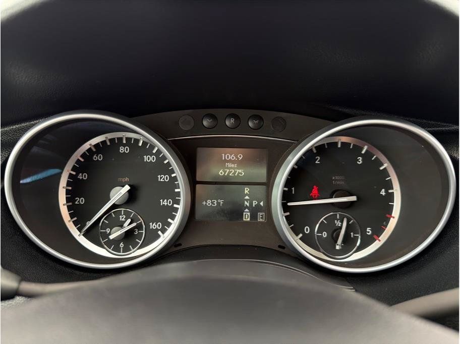 Used 2011 Mercedes-Benz R 350 BlueTEC 4MATIC image 17