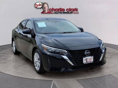 Certified 2025 Nissan Sentra S FWD image 7