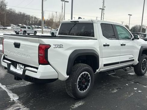 New 2026 Toyota Tacoma TRD Off-Road image 28