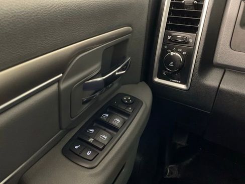 Used 2016 RAM 2500 SLT image 19