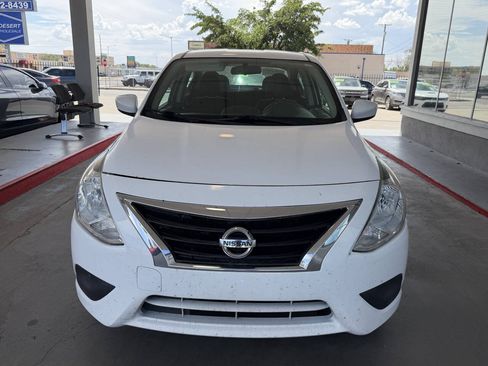 Used 2018 Nissan Versa S Plus FWD image 3