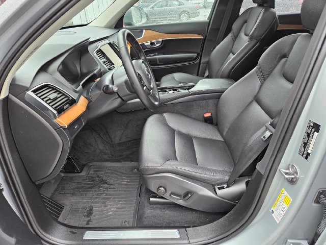 Used 2024 Volvo XC90 B6 Plus w/ Protection Package Premier AWD/4WD image 18