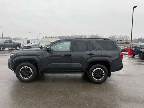 Used 2025 Toyota 4Runner TRD Off-Road Premium w/ Tow Technology Package image 9