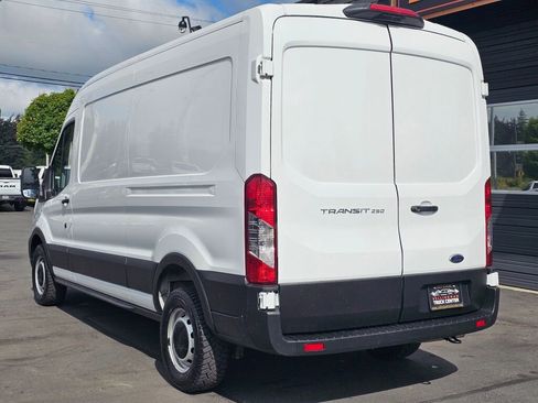 Used 2025 Ford Transit 250 148 Medium Roof RWD image 3