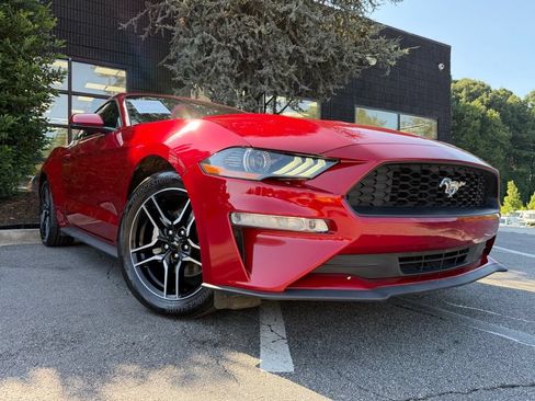 Used 2020 Ford Mustang Premium RWD image 8