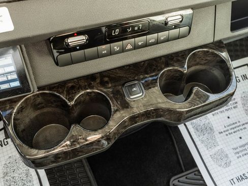 Used 2022 Mercedes-Benz Sprinter 3500 image 19