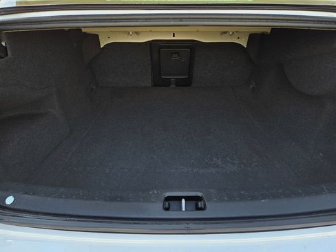 Used 2018 Volvo S90 T8 Inscription w/ Convenience Package image 18