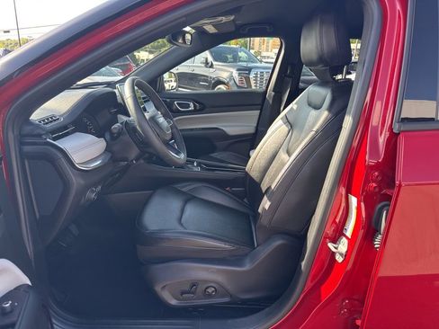 Used 2024 Jeep Compass Limited AWD/4WD image 13