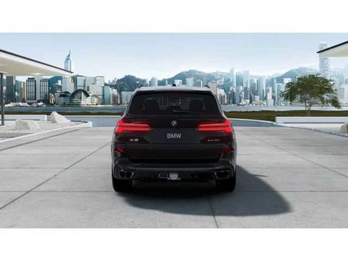 New 2026 BMW X5 xDrive40i w/ M Sport Package AWD/4WD image 5