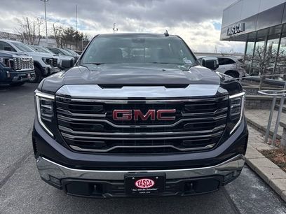New 2026 GMC Sierra 1500 SLT w/ SLT Premium Package