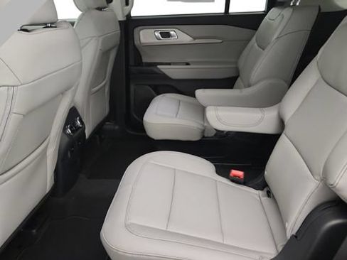 New 2026 Ford Explorer Active w/ Active Comfort Package AWD/4WD image 23