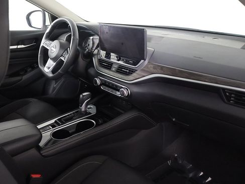 Used 2023 Nissan Altima 2.5 SV w/ SV Premium Package image 28