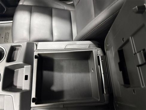 Used 2025 GMC Sierra 1500 SLT image 24