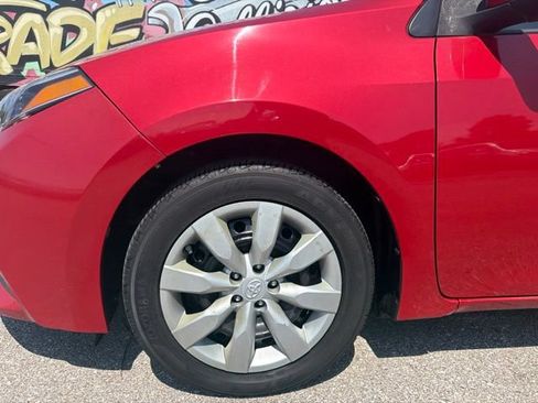 Used 2014 Toyota Corolla LE FWD image 32
