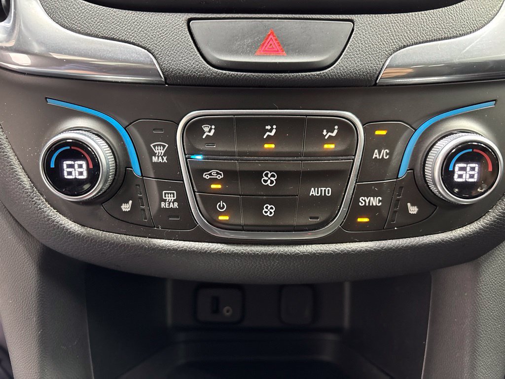 Used 2018 Chevrolet Equinox LT FWD image 20
