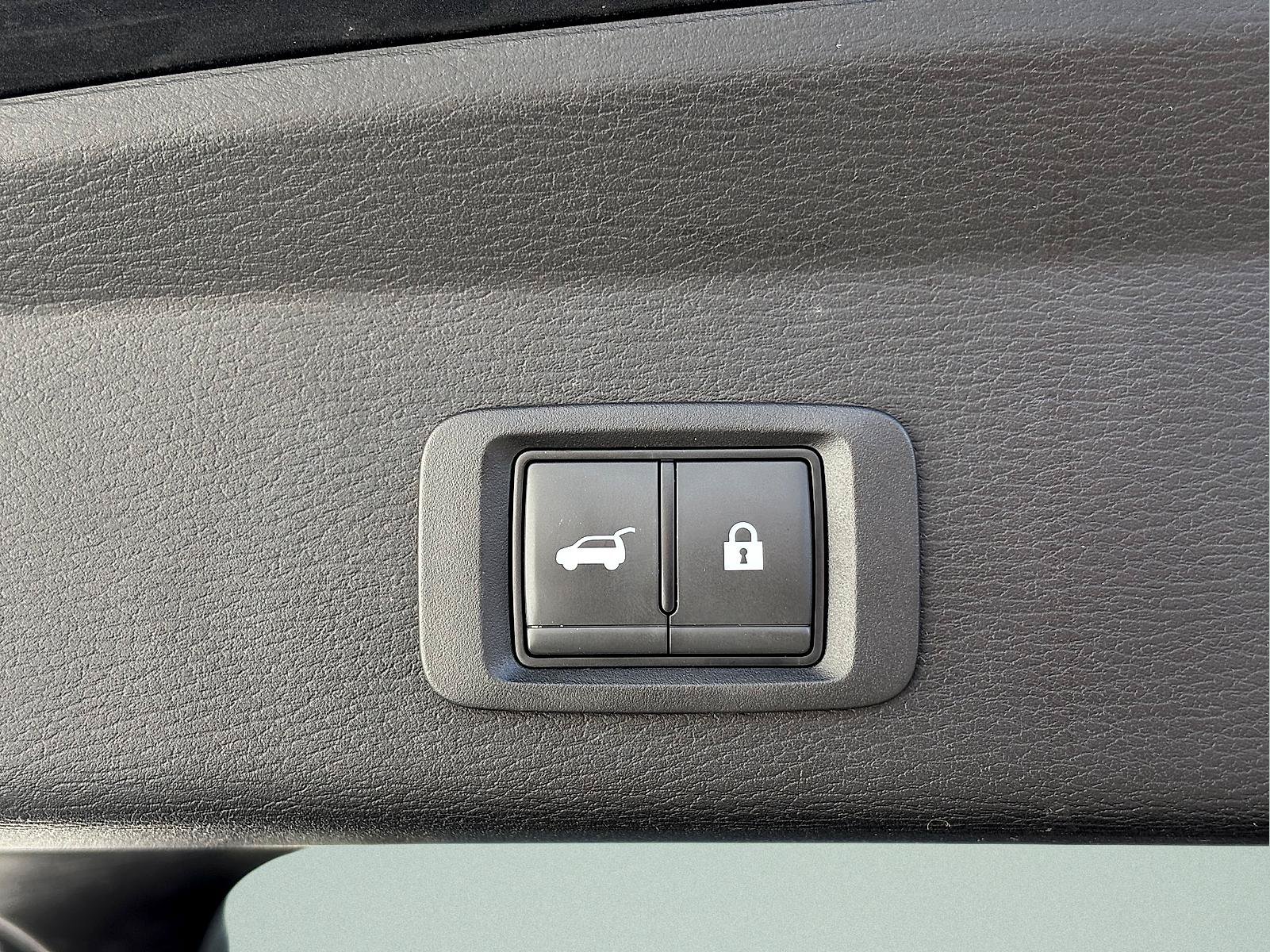 Used 2025 Mitsubishi Outlander SE AWD/4WD image 6