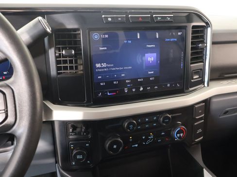 Used 2024 Ford F250 XLT w/ Black Appearance Package AWD/4WD image 5