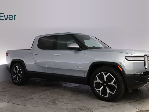 Used 2024 Rivian R1T Adventure AWD/4WD image 14